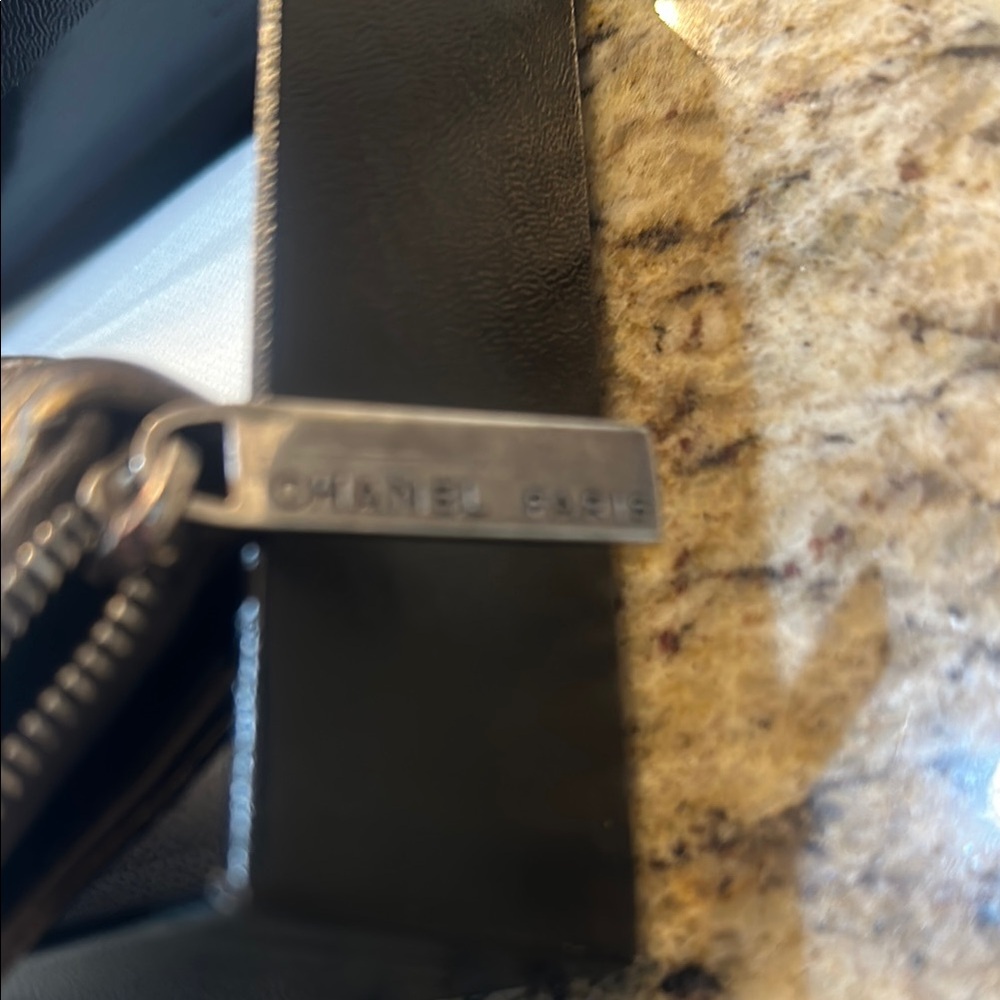 Chanel Gold metallic diamond quilted Lambskin Wallet - Picture 5 of 6